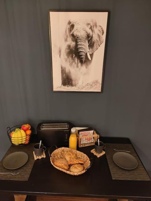 Appartement Elephant- Metro To The Opera 1 Min Away Wenen